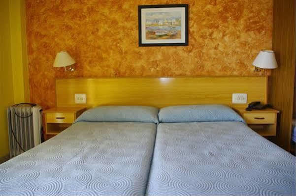Hotel Clibomar Jamaica Гандия Екстериор снимка